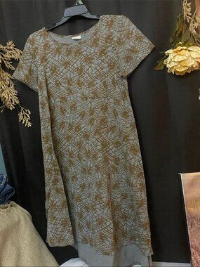 Grey & Brown Short-Sleeve Carly